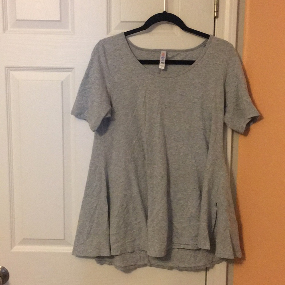 Like New LuLaRoe Perfect T Size Small Gray